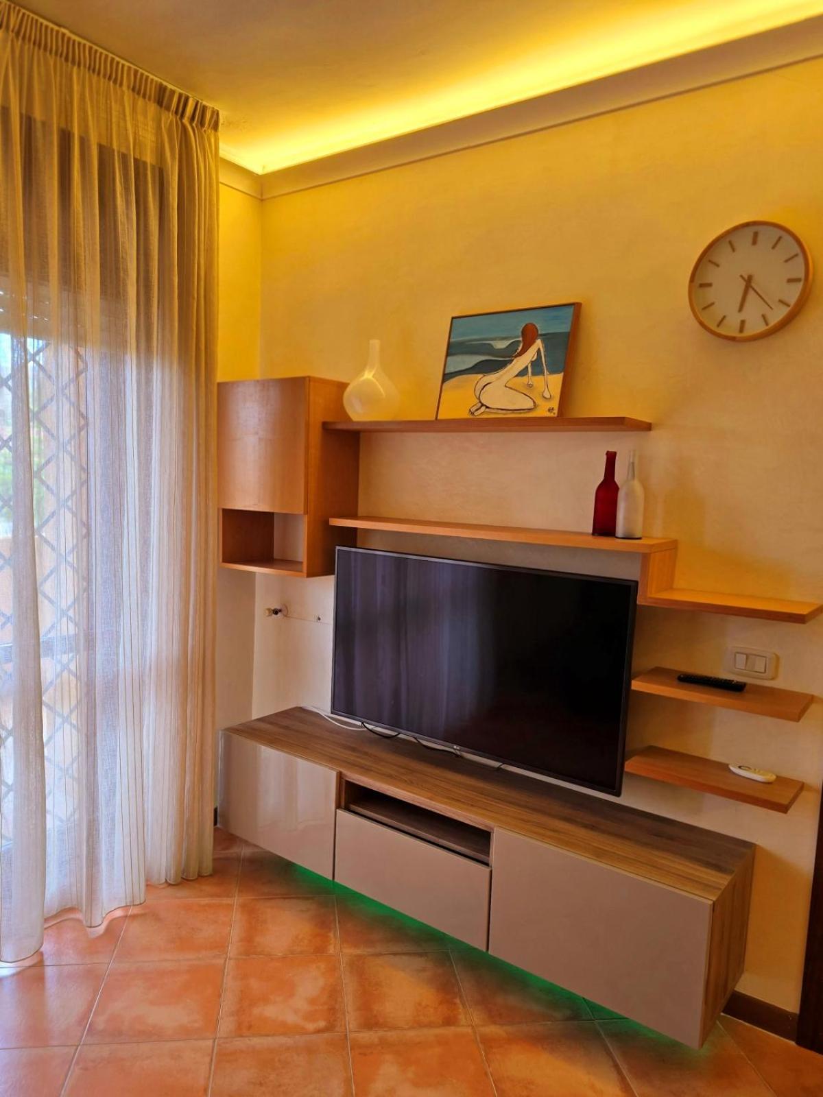 Giopi Home Vitinia Esterno foto